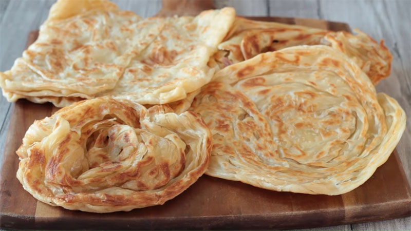 Cách làm bánh Roti Ấn Độ, Roti Malaysia thơm ngon tại nhà 7