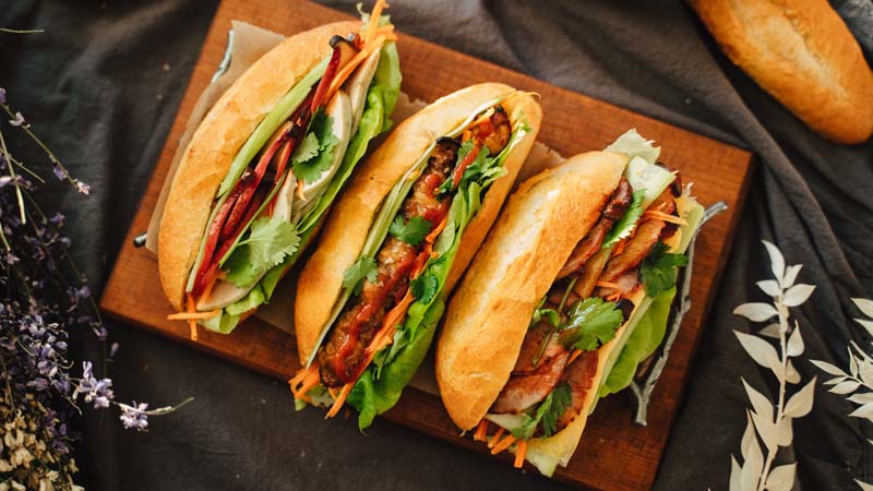 Bánh mì Việt Nam có đa dạng nhiều loại nhân khác nhau