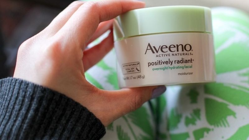  Aveeno Positively Radiant Overnight Hydrating Facial Moisturizer