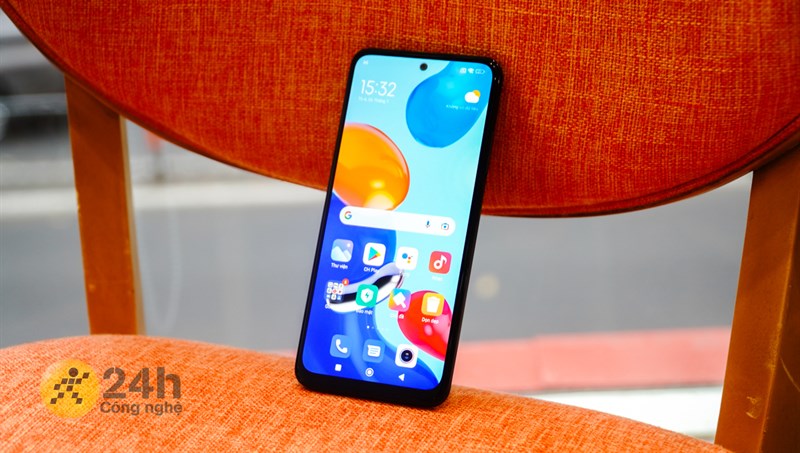 Xiaomi Redmi Note 11 là chiếc smartphone nổi bật với viên pin 5.000 mAh