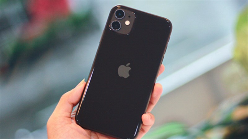 Trên tay iPhone 11 sở hữu thiết kế thời thượng thu hút mọi ánh nhìn