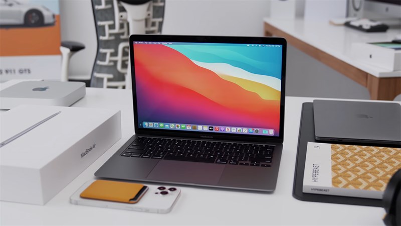 Các fans nhà Táo nên mua gì cho năm mới, tham khảo ngay những sản phẩm Apple đang sale cực sốc tại <a href="https://baotiengiang.net" title="Bảo Tiến Giang" target="blank" rel="follow">Bảo Tiến Giang</a>