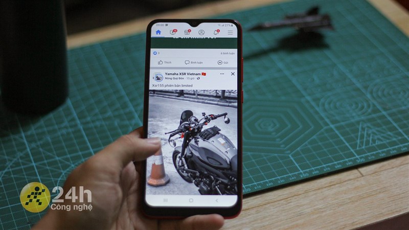 Lướt Facebook cùng Galaxy A03
