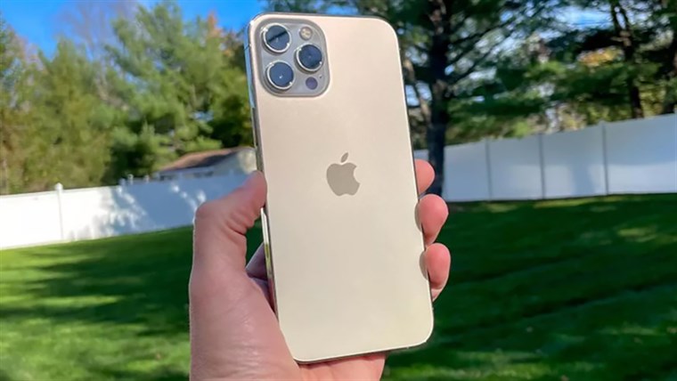 iPhone 12 Pro Max giá bao nhiêu? Tìm hiểu để mà sắm một 'em' nào!