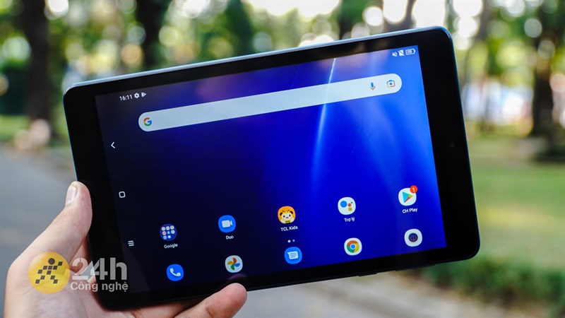 Màn hình của Alcatel 3T8 Màn hình của Alcatel 3T8