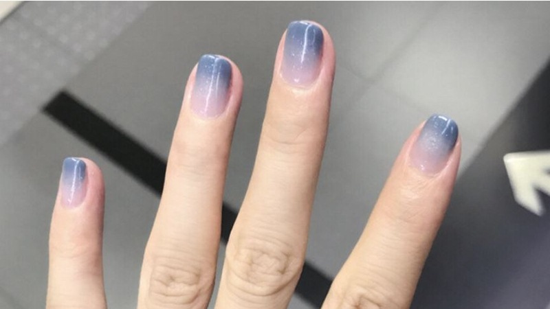 Nail Ombre xanh hồng nhạt