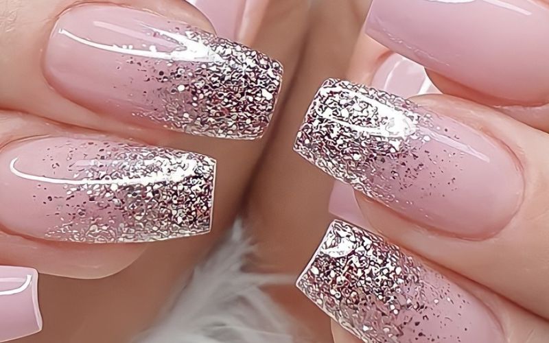 Sunny nails art - ✨Tinh tế , nhẹ nhàng với thạch phối kim... | Facebook