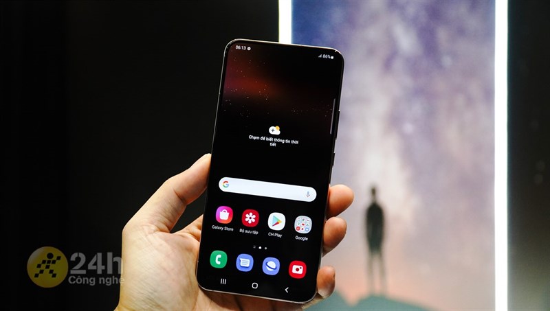 Mặt trước Galaxy S22+