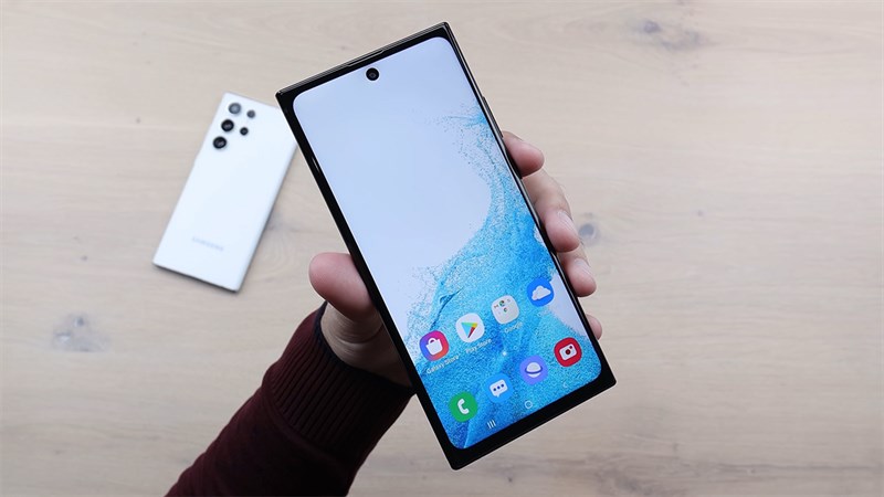 Galaxy S22 Ultra có viên pin 5.000 mAh và sạc nhanh 45 W