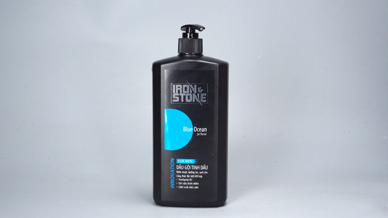 Dầu gội tinh dầu Iron Stone For Men Blue Ocean lấy cảm hứng từ biển