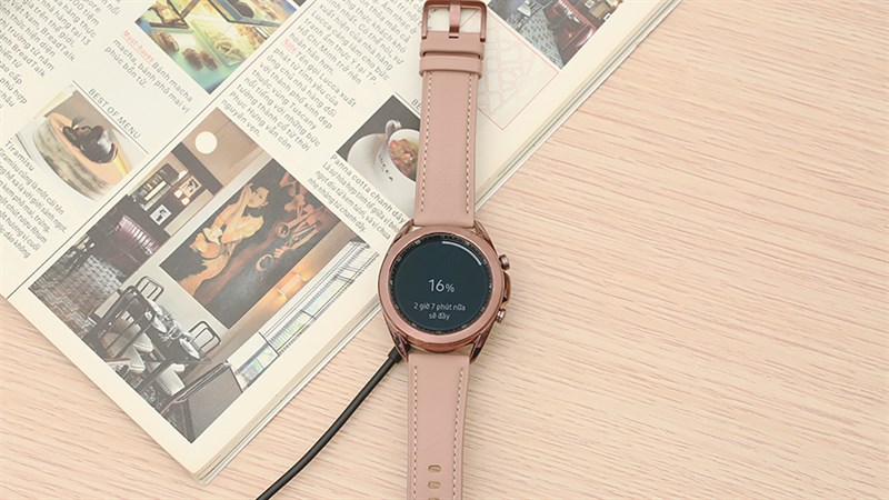 5 chiếc smartwatch giá rẻ nhất đang sale mạnh đầu năm, thấy mà mê