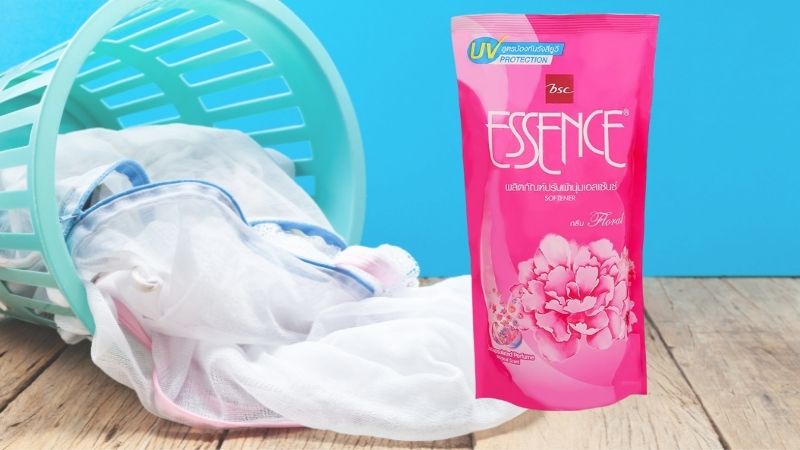 Nước xả vải Essence hương hoa túi 600ml