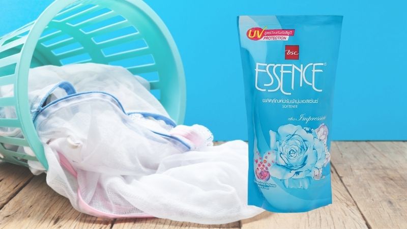Nước xả vải Essence hương thơm túi 600ml