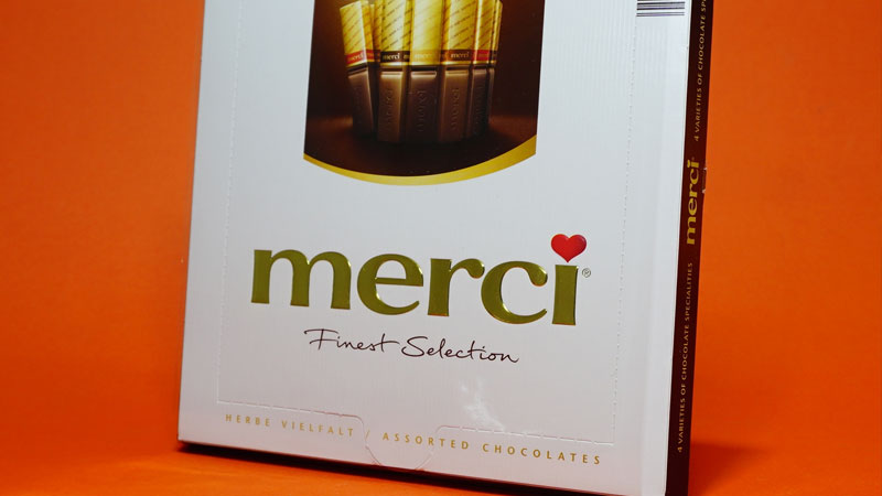 Socola Merci Assorted Dark Chocolates có 4 hương vị