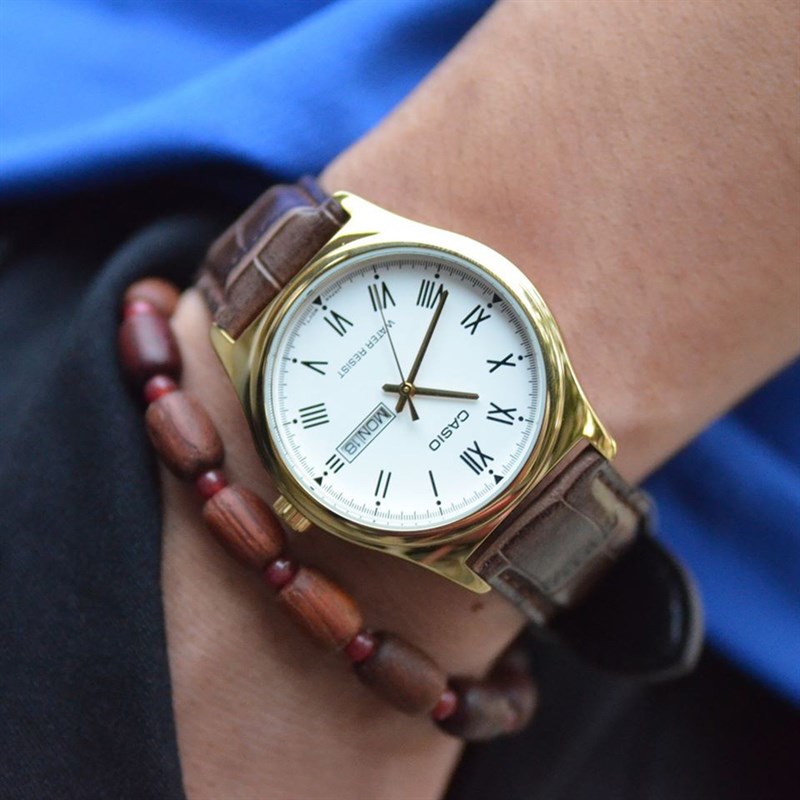Mặt kính đồng hồ Casio của nam lớn giúp người nam trông mạnh mẽ hơn