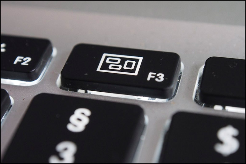 Ở một số dòng laptop HP khác, công tắc bật/tắt đèn bàn phím được tích hợp trên phím F3