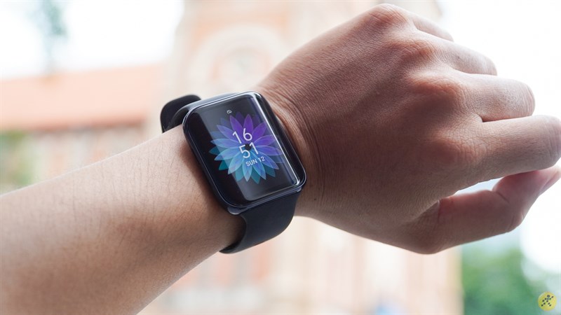 Đồng hồ thông minh OPPO Watch 46mm dây silicone vàng đồng