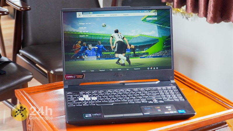 Màn hình của ASUS TUF Gaming FX506HCB (HN144W) có tần số quét 144 Hz.