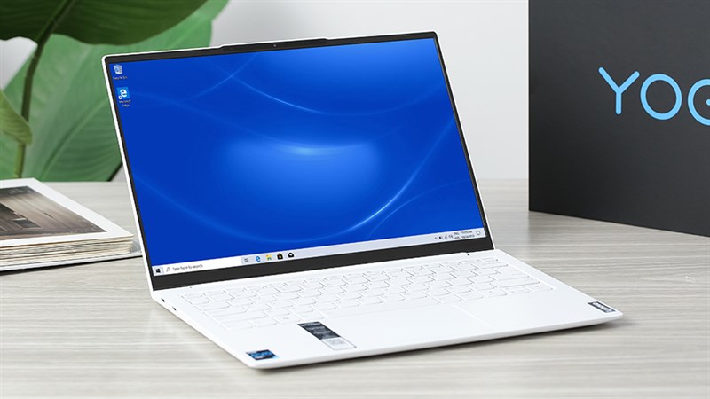 Laptop siêu mỏng nhẹ giảm giá