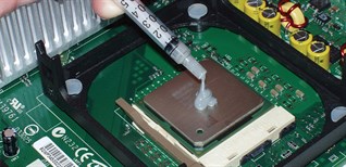 Cách tra keo tản nhiệt cho laptop tại nhà đúng chuẩn và hiệu quả