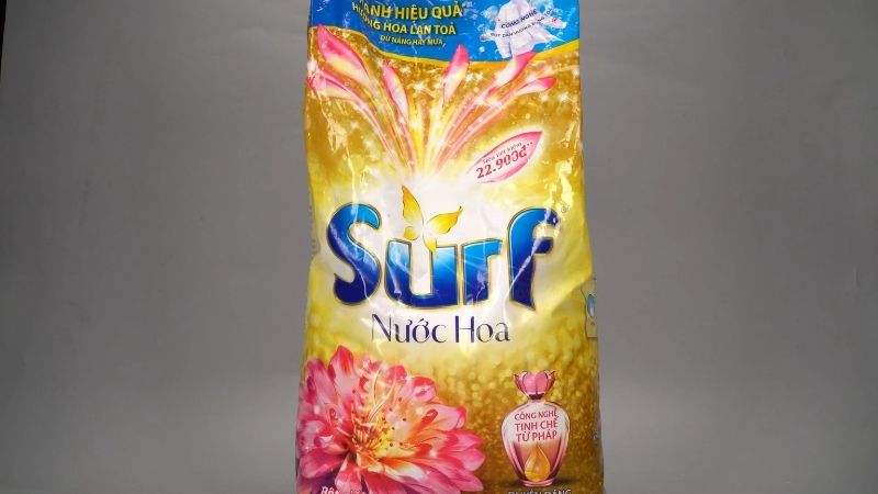 Bột giặt Surf hương nước hoa duyên dáng