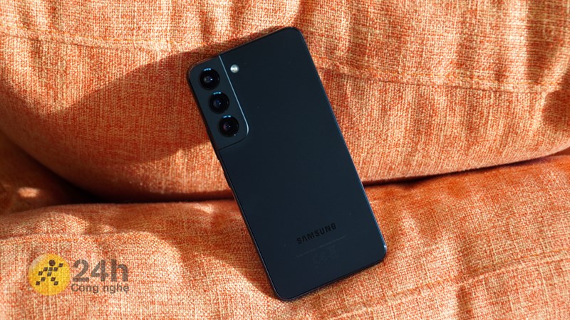 Điện thoại Samsung Galaxy S22