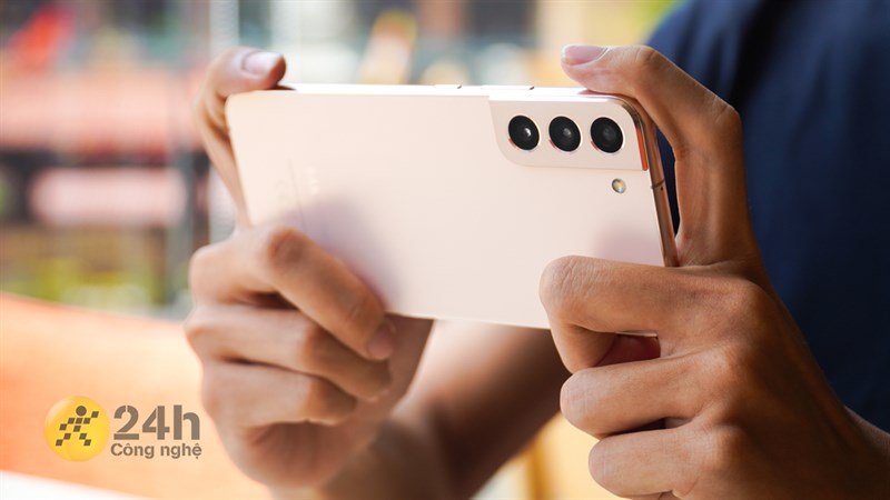 Với Snapdragon 8 Gen 1, Galaxy S22+ có mang đến trải nghiệm hiệu năng mượt mà? Với Snapdragon 8 Gen 1, Galaxy S22+ có mang đến trải nghiệm hiệu năng mượt mà?