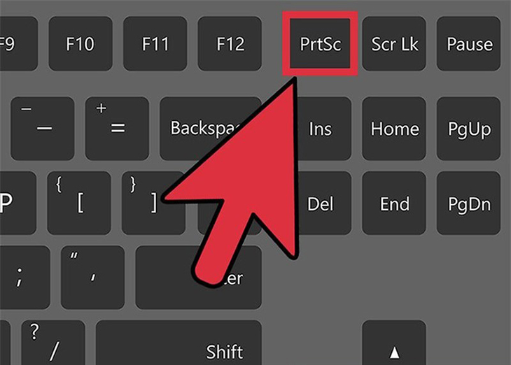 Bạn hãy nhấn phím Print Screen góc bên phải phía trên của bàn phím 