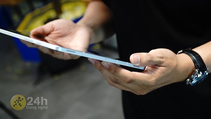 Viên pin của Galaxy Tab S8+ đem đến thời gian hoạt động lâu hơn