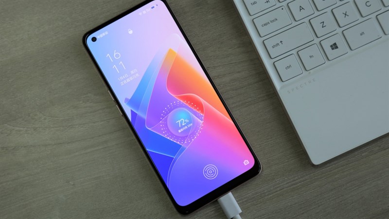 OPPO F21 Pro+ lộ ảnh thực tế trước ngày ra mắt, dự kiến dùng chip Snapdragon 5G mới, hỗ trợ sạc nhanh tới 33W