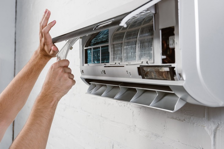 Bạn nên vệ sinh máy lạnh thường xuyên để bảo đảm hiệu quả làm mát
