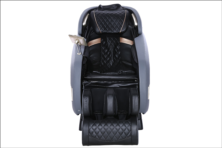 Ghế massage toàn thân Airbike Sport MK-278 có chiều rộng 79cm cho phép bạn massage toàn thân nhiều vị trí với trục ghế chữ L