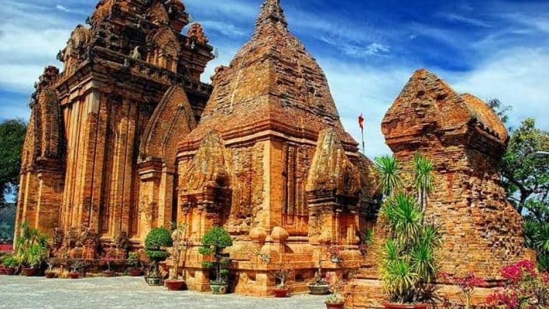 Giới thiệu sơ lược về tháp bà Ponagar