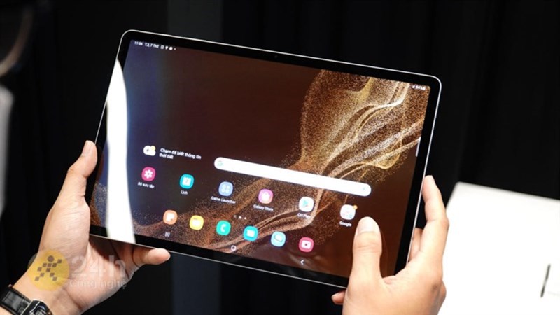 Galaxy Tab S8 có khả năng đa nhiệm, chơi game tốt 