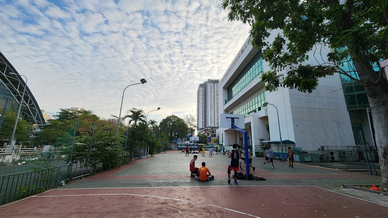 Ảnh chụp bằng chế độ tự động trong điều kiện đủ sáng bằng Galaxy S22+