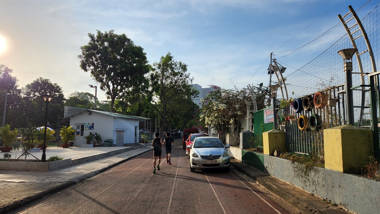 Ảnh chụp trong điều kiện đủ sáng bằng Galaxy S22+