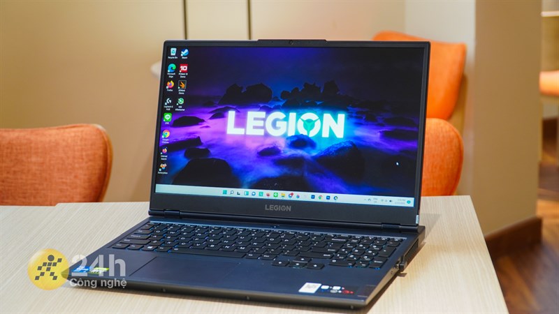 Lenovo Legion 5 15ITH6 được trang bị màn hình kích thước 15.6 inch, độ phân giải Full HD (1.920 x 1.280), sử dụng tấm nền IPS.