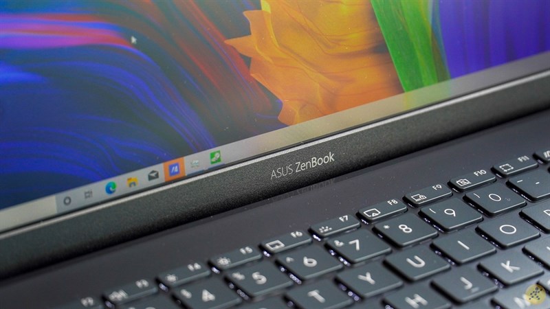 ASUS ZenBook mang đến sự cao cấp, sang trọng ASUS ZenBook mang đến sự cao cấp, sang trọng