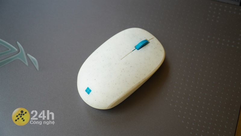 Con lăn của Microsoft Ocean Plastic Mouse