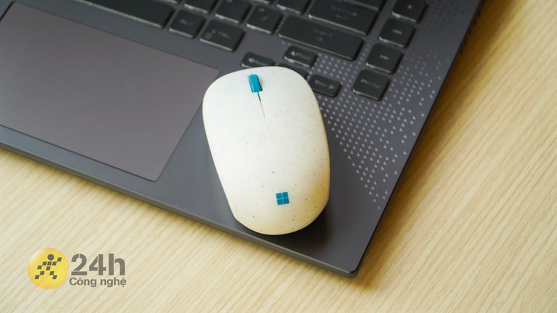 Microsoft Ocean Plastic Mouse mang đến trải nghiệm 'sang - xịn - mịn'