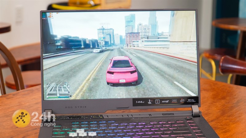 ASUS ROG Strix G15 mang đến cho mình một cảm giác chiến game rất tuyệt vời.