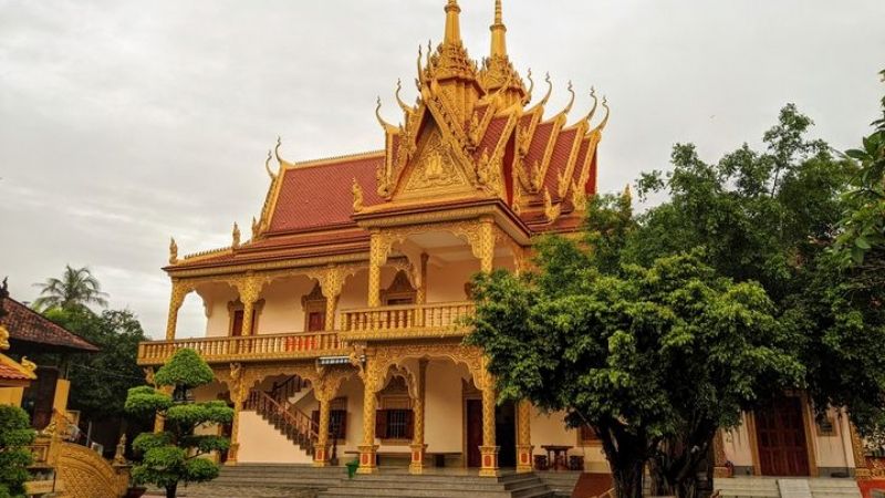 Chùa Xvayton mang đậm nét kiến ​​trúc Khmer.