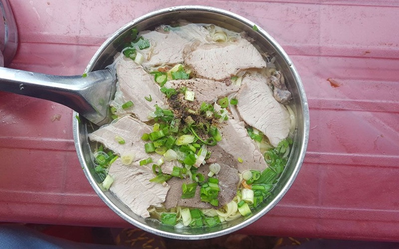 Hủ tiếu Bà Sẩm