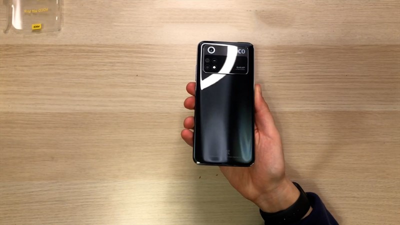 POCO M4 Pro 4G có thiết kế mặt lưng rất ấn tượng POCO M4 Pro 4G có thiết kế mặt lưng rất ấn tượng
