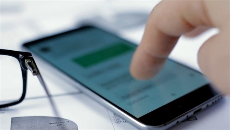 Chốt phương án thu phí SMS Banking trọn gói 11.000 đồng/tháng để bảo vệ quyền lợi khách hàng