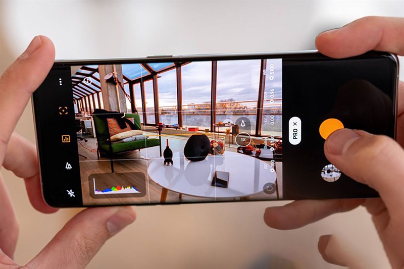 OPPO Find X6 Pro OPPO Find X5 Pro