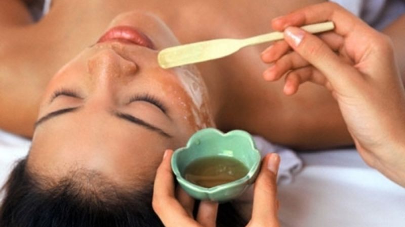 Mặt nạ nghệ ngâm mật ong dùng để cấp ẩm, trị mụn, xóa thâm