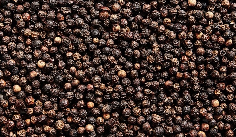 Giá tiêu hôm nay 7/3/2022: Chững giá, dao động 78.500 - 81.000 đồng/kg