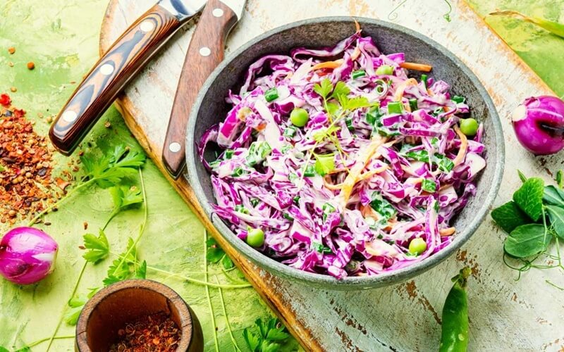 Cách làm salad bắp cải tím trộn mayonnaise