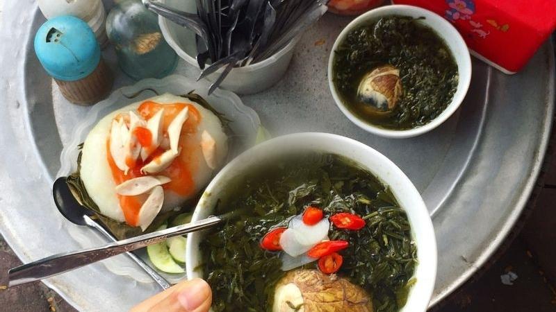 Trứng vịt lộn ngải cứu Nguyễn Khang